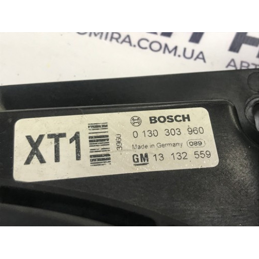Вентилятор радиатора кондиционера Opel Astra H 2004-2010 13147279